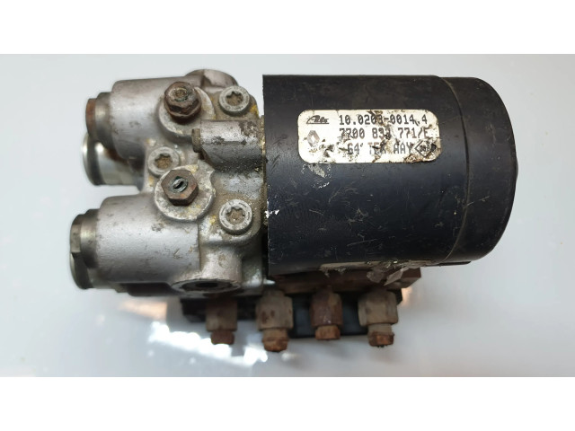 Блок АБС 10094505013, 3X5701   Renault  Scenic I  1996-2003 года