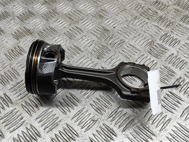  Поршень  FR3Z6108A, CR3Z6200B  Ford Mustang VI для бензинового двигателя 5.0