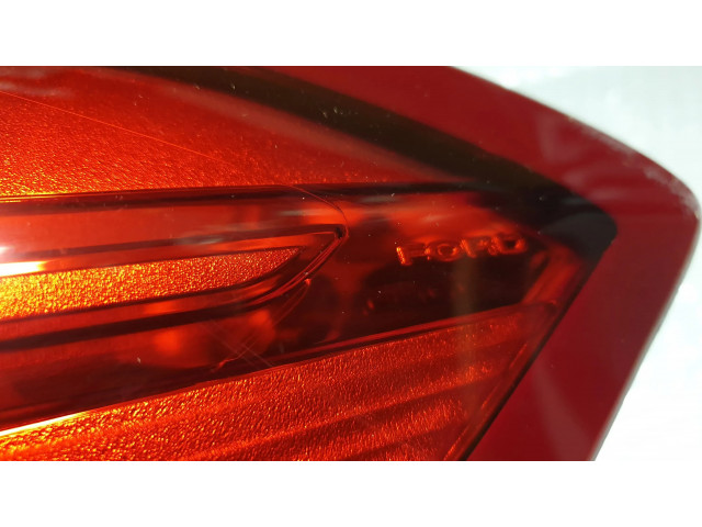 Задний фонарь правый сзади H1BB13404AJ, 2527135    Ford Fiesta   2017- года