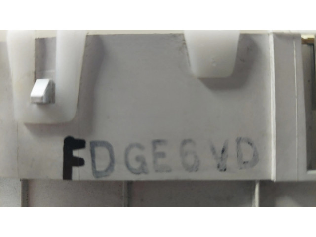 Панель приборов FDGE6VD   Mazda 626       