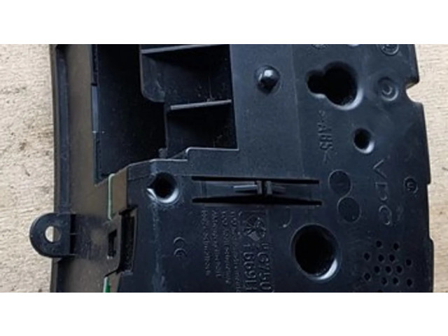 Панель приборов 8D0919860G, 110008870002   Audi A4 S4 B5 8D       