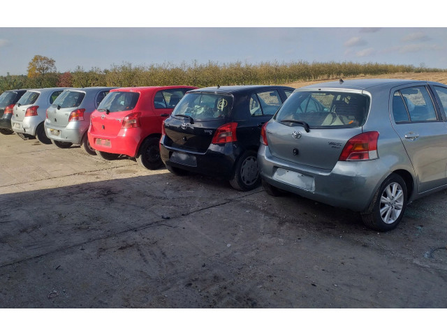 Vstřikovač 2325021020   Toyota Prius (XW20)     