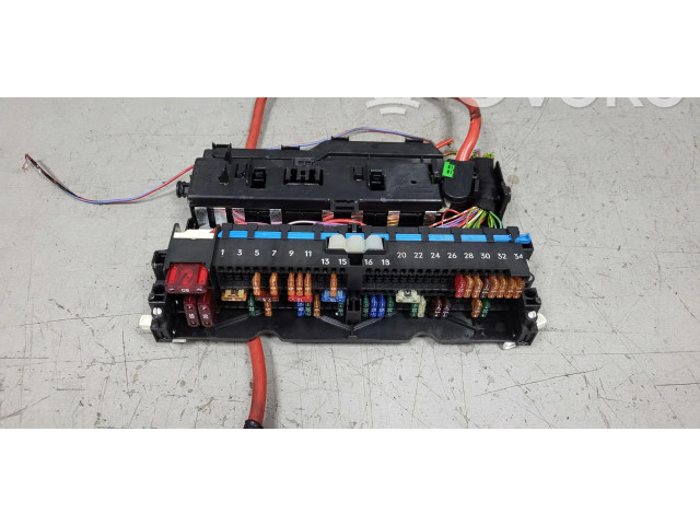 Блок предохранителей  8364530   BMW 3 E46    