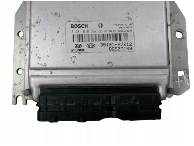 Řídící jednotka 0281010582, 27212   Hyundai Santa Fe 2002