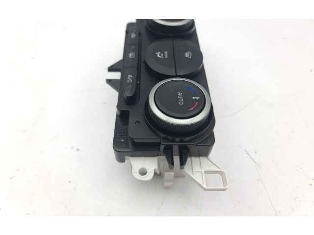 Блок управления климат-контролем K1900EH70C04   Mazda CX-7