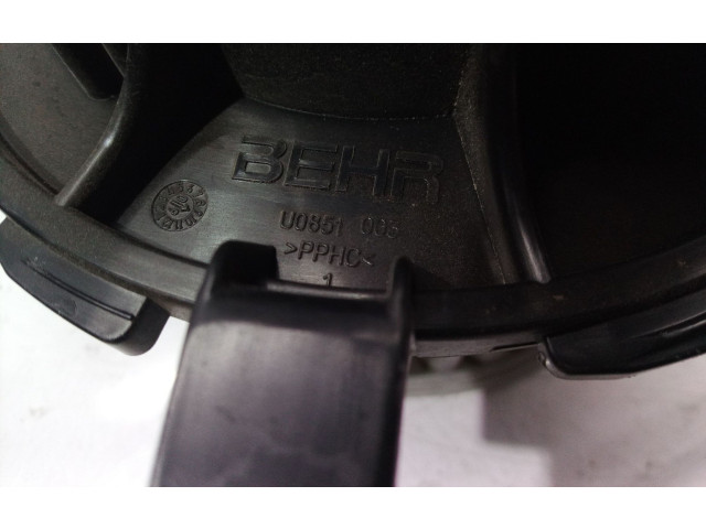 Вентилятор печки    U0851003, U0851003   Audi Q5 SQ5