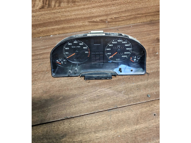Přístrojová deska  Audi 80 90 B3 1990 231020005001  