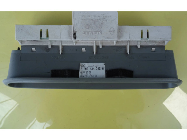 Дисплей    7700434792H   Renault Twingo I
