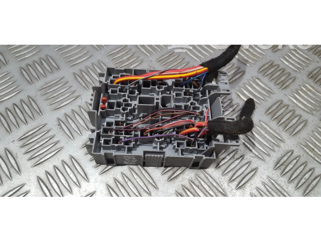   Pojistková skříňka 7L0937503A, 7L0937503A   Volkswagen Touareg  2003