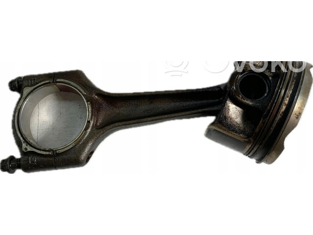  Поршень с шатуном  8638450  BMW 4 F32 F33  