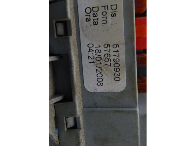   Pojistková skříňka 51790930   Fiat Bravo 2009