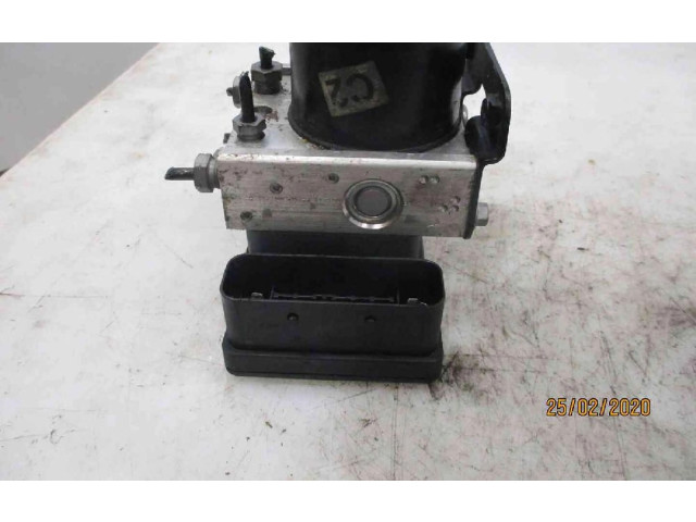 Jednotka ABS 8V512M110AD, 8V512M110AD   Ford Fiesta 2010