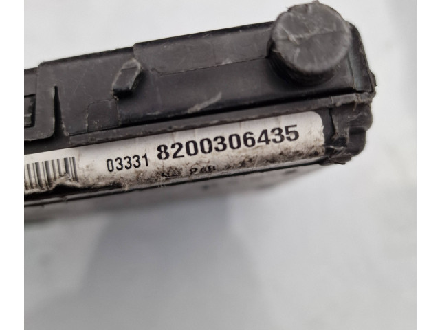 Блок комфорта 8200306435, 03331   Renault Megane II   