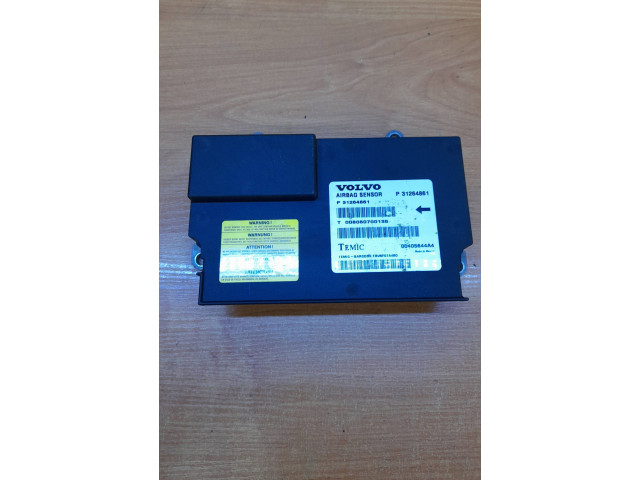 Řídící jednotka 31264861, 008060700138   Volvo S80 2008