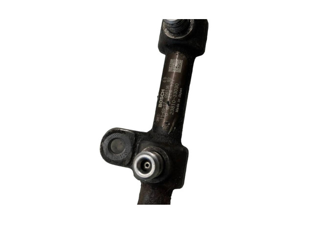 Vstřikovací lišta 2381033030, 110317056136   Toyota Yaris     