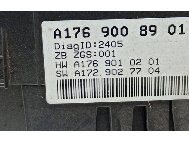Přístrojová deska  Mercedes-Benz A W176 2014 A1769008901, 0263700124  