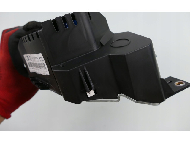 Панель приборов 4E0920950F   Audi A8 S8 D3 4E       