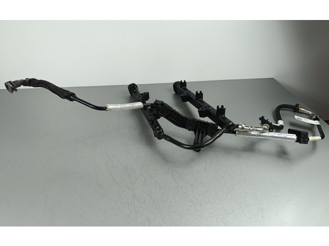 Топливная рампа 05281428AA   Jeep Grand Cherokee WL  