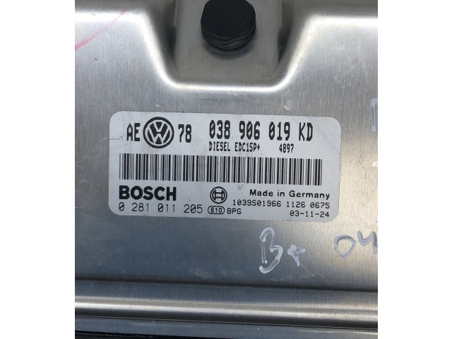 Řídící jednotka 038906019KD, 0281011205   Volkswagen PASSAT B5.5 2004