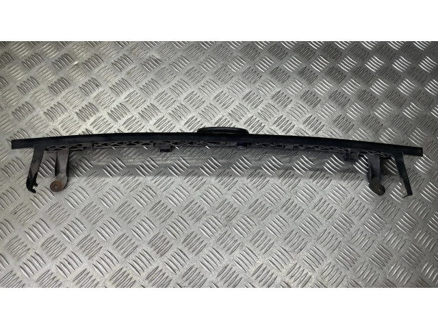 Передняя решётка Ford Focus 1998-2004 года 98AB8200CH, A31065      