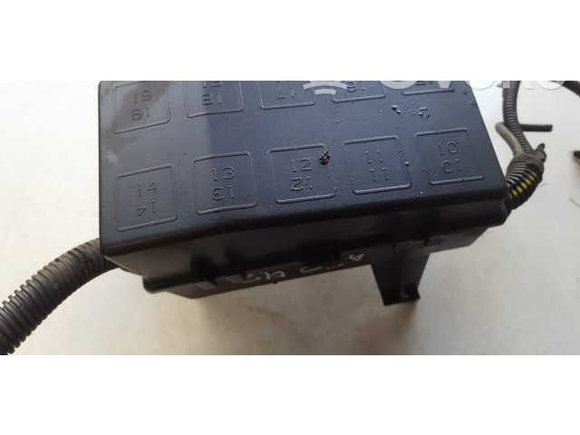   Pojistková skříňka 90506007, 90506007   Opel Vectra B 2000