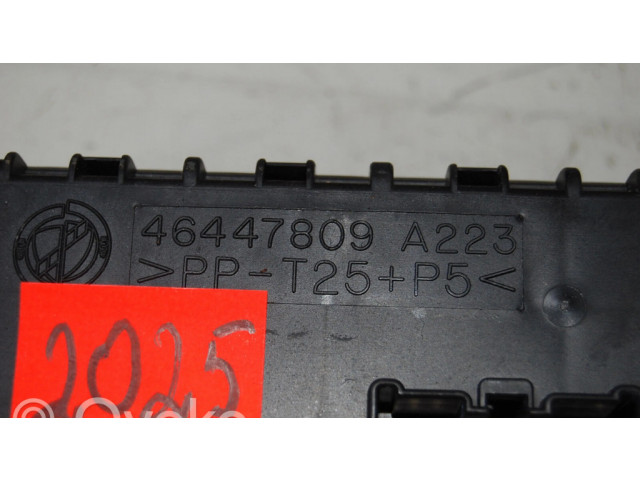 Блок предохранителей  46447809   Alfa Romeo 156    