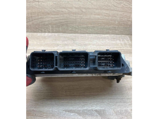Блок управления двигателем Блок управления 3M6112A650AB, 0281011534   Mazda 3 I