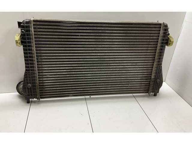 Интеркулер  3C0145805P   Volkswagen Tiguan 