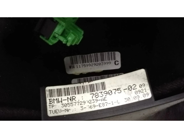 Volant BMW 1 E81 E87 2009 7839075  