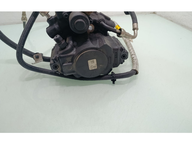 Топливный насос       Opel Antara  2006 - 2016 года   