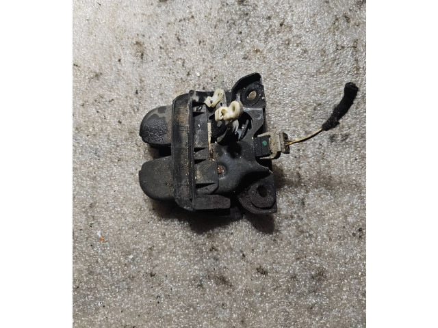 Замок багажника     Audi A6 S6 C5 4B 1997 - 2005 года