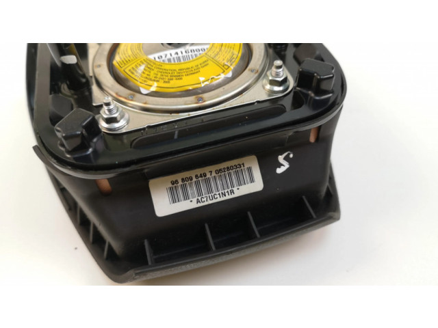 Подушка безопасности водителя 96809649   Chevrolet Captiva