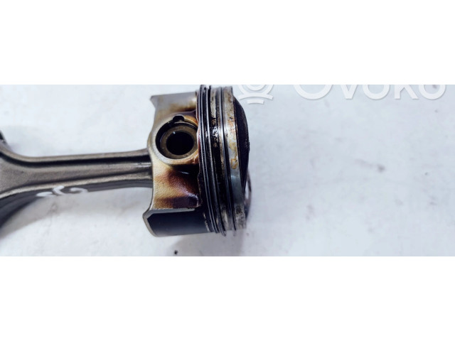 Píst 06LD06KAA   Audi A5 8T 8F     