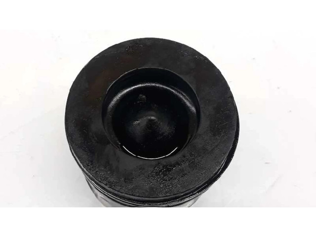 Píst 11257803033   BMW 5 E39   2.0  
