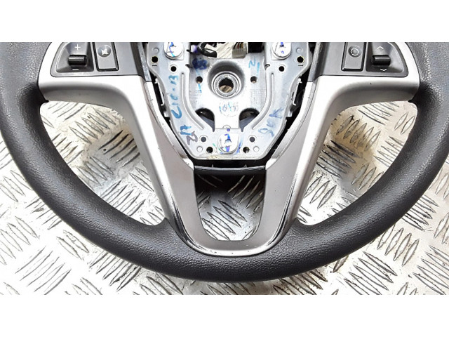 Volant Hyundai i20 (PB PBT) 2010 561131j700  