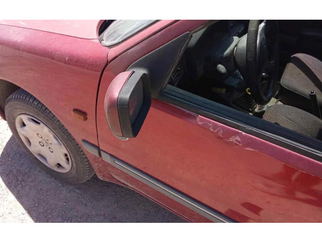 Zpětné zrcátko  Peugeot 106     