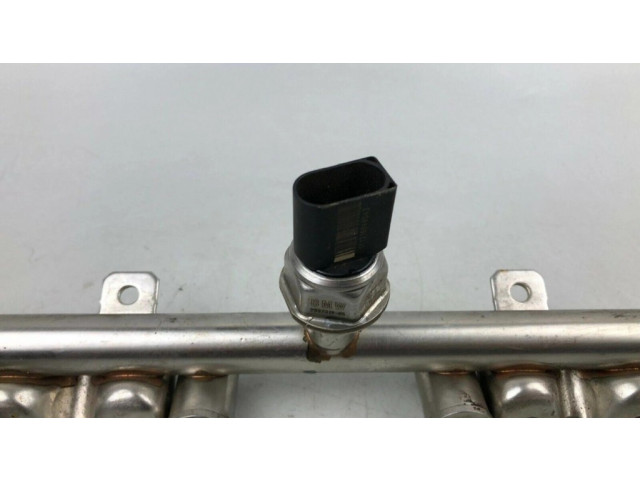Vstřikovač 7592426   BMW 1 F20 F21  pro benzínový motor 1.6  