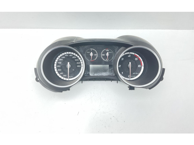 Přístrojová deska  Alfa Romeo Giulietta 2010 50527454, 50516478  