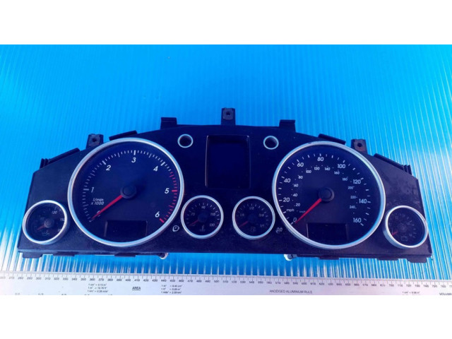 Přístrojová deska  Volkswagen Touareg I 2004 6033EC2145  