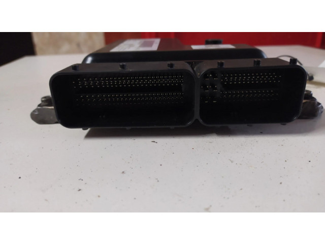 Řídící jednotka 55577647, MB27580208884   Opel Astra J 2013