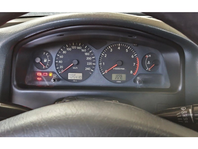 Панель приборов 83800-05230, IMPRK1362939   Toyota Avensis T220       