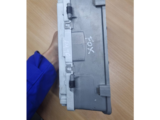 Панель приборов 5Z0920820Q   Volkswagen Fox       