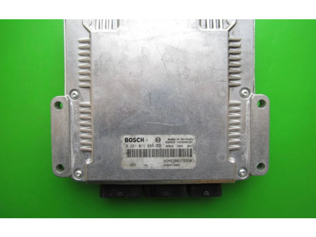 Řídící jednotka 8200319969, 0281011609   Volvo S40, V40 2003