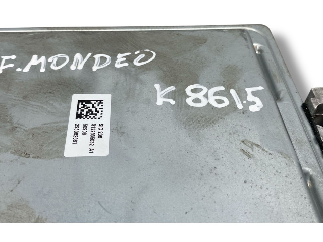Řídící jednotka 7G9112A650UH, 8M2T10849XD   Ford Mondeo MK IV 2009