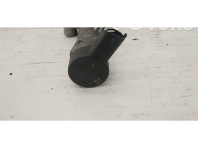 Vstřikovací lišta 30777759, 0445215025   Volvo XC70  pro naftový motor 2.0 D5244T17 