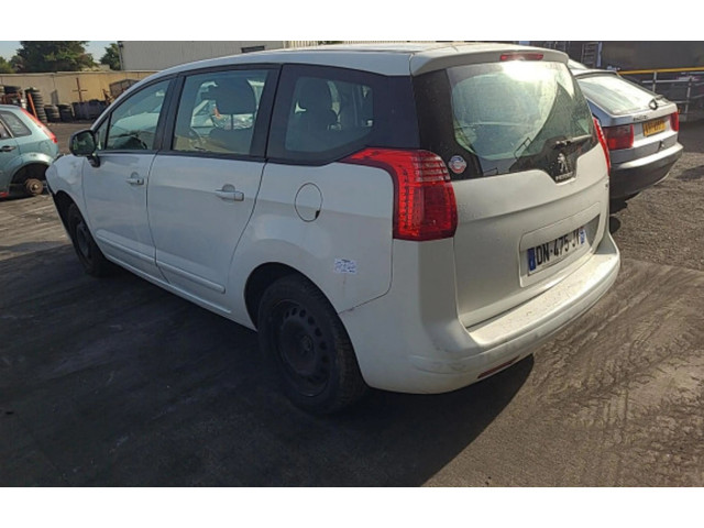Руль Peugeot 5008   -  года 96866138ZD      