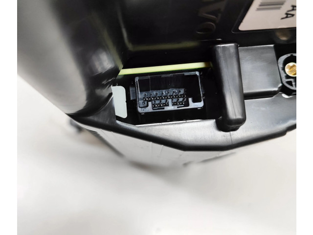 Přístrojová deska  Volvo XC40 2023 32374983, 32374983AA  