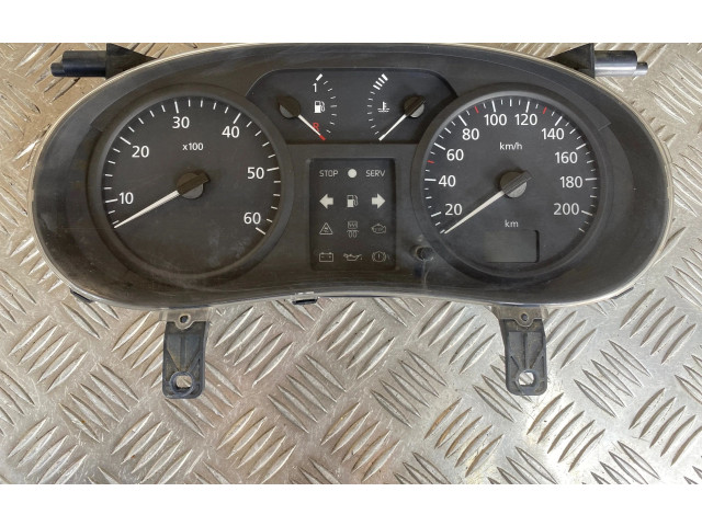Přístrojová deska  Renault Trafic II (X83) 2005 P8200006337, NS2332921P  
