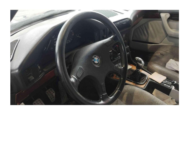 Volant BMW 5 E34 1990   