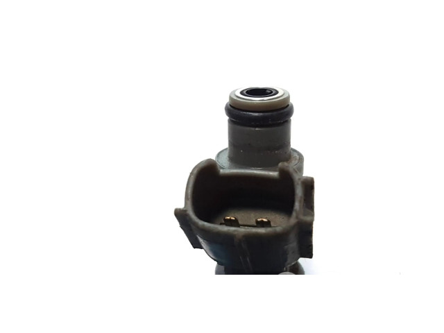 Vstřikovač 232500H010   Toyota Camry  pro benzínový motor 2.4  